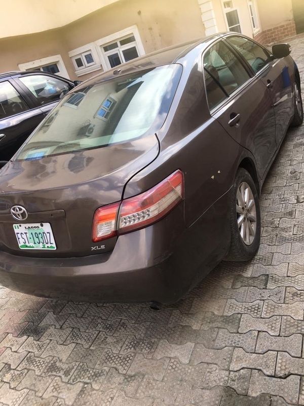 Main image of 2011 Toyota Camry XLE